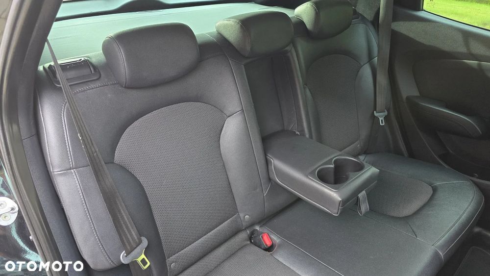 Hyundai ix35 2.0 CRDi 4WD Automatik Premium - 18
