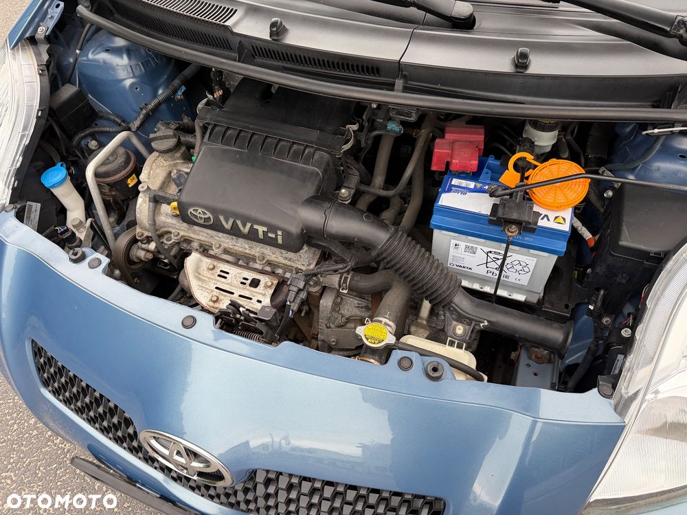 Toyota Yaris 1.3 Blue - 24
