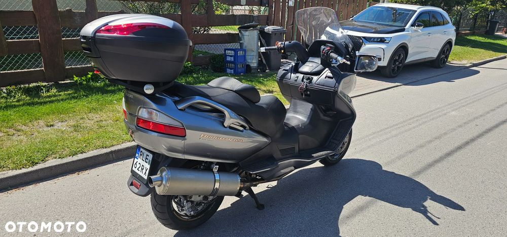 Suzuki Burgman - 6
