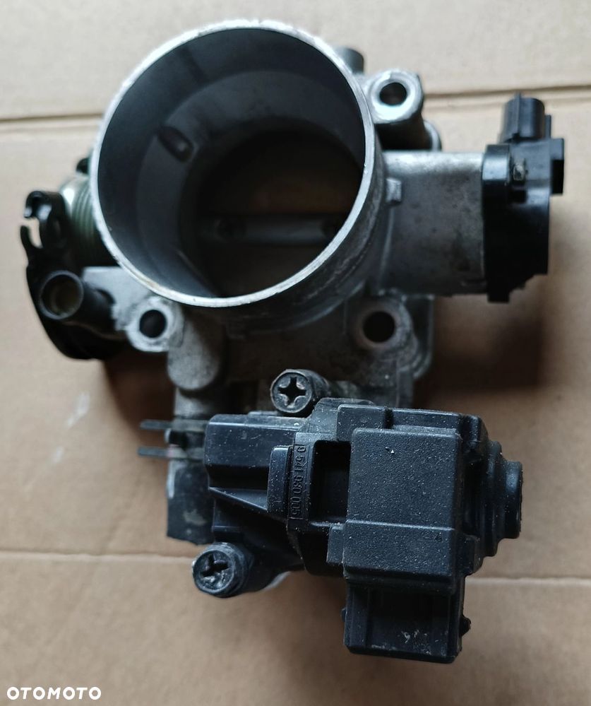 .Sonata IV przepustnica 2,0 16V 2,4 benzyna Santa Fe Hyundai - 1