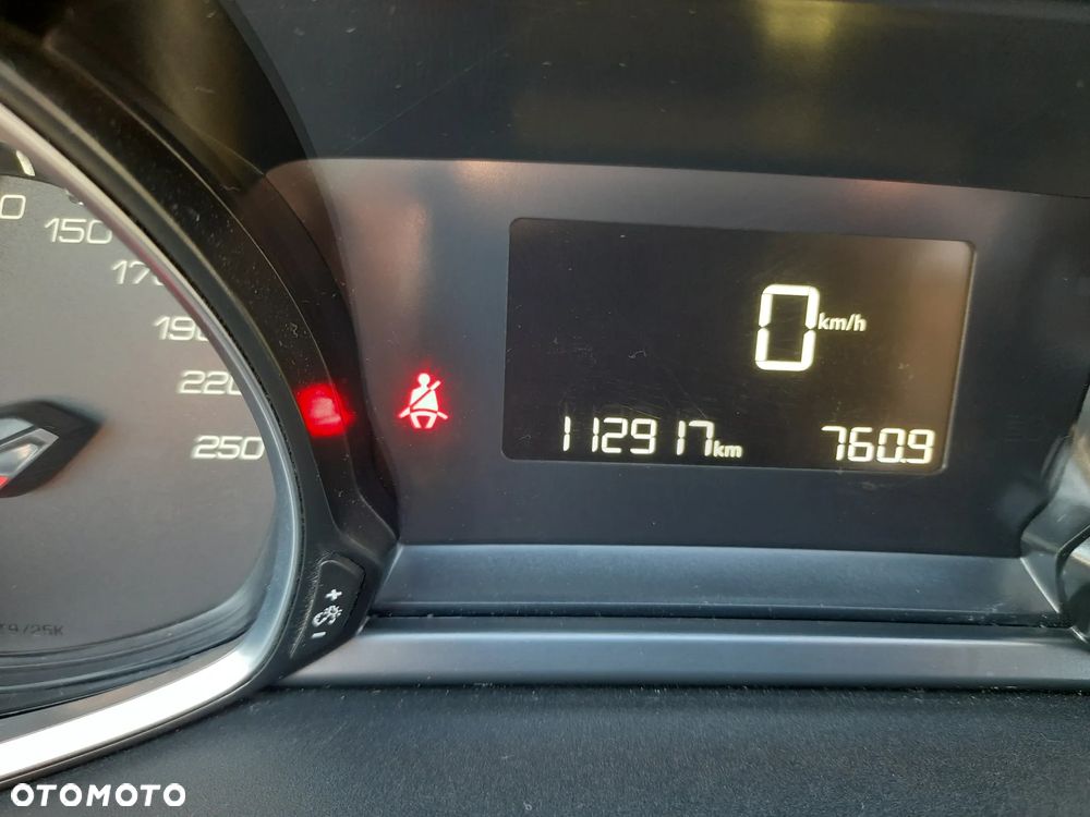 Peugeot 308 1.5 BlueHDi Business Line S&S - 23