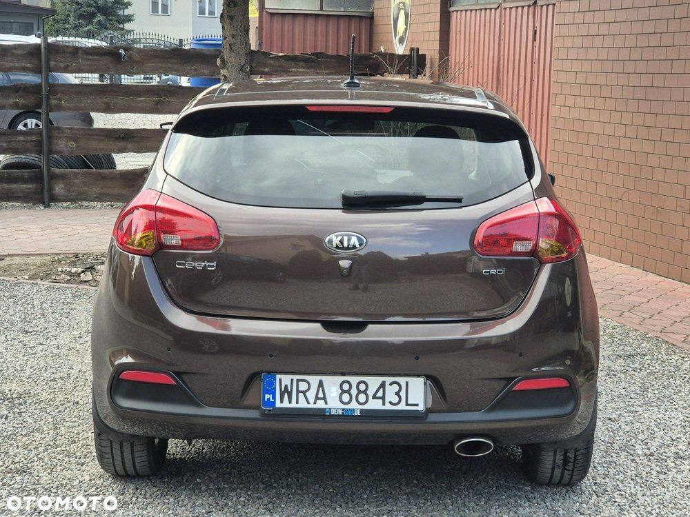 Kia Ceed - 4