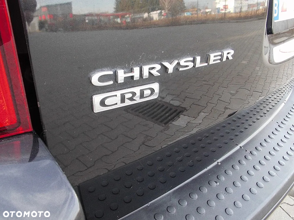Chrysler Grand Voyager 2.8 CRD Limited - 25