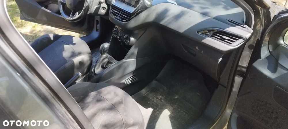 Peugeot 208 1.4 VTi Access - 6