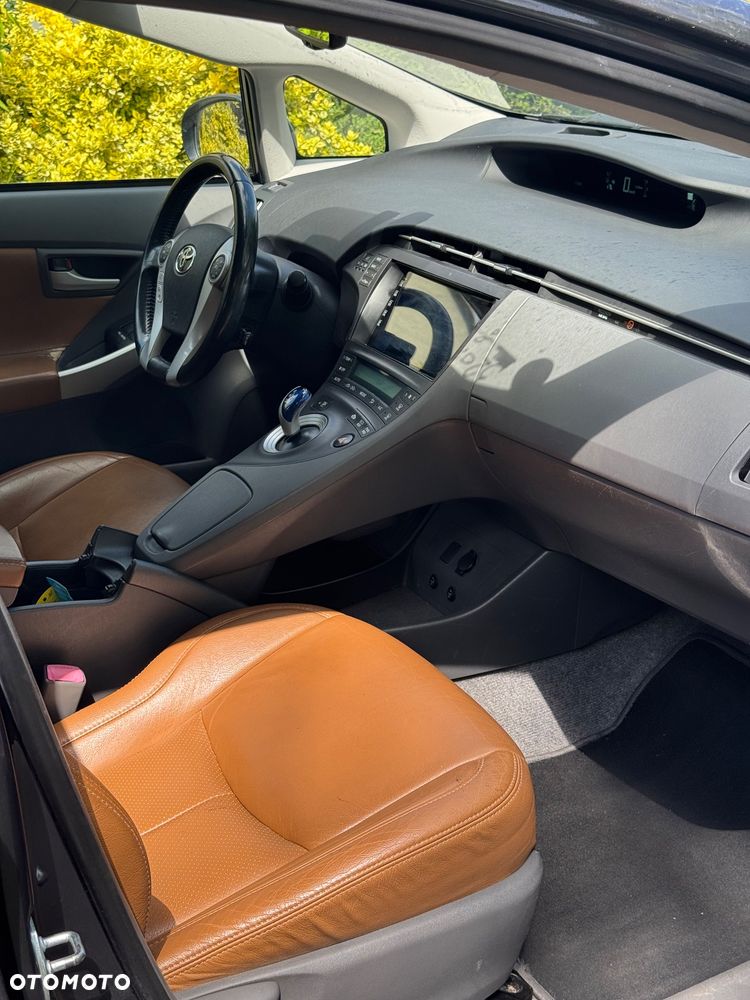 Toyota Prius - 14