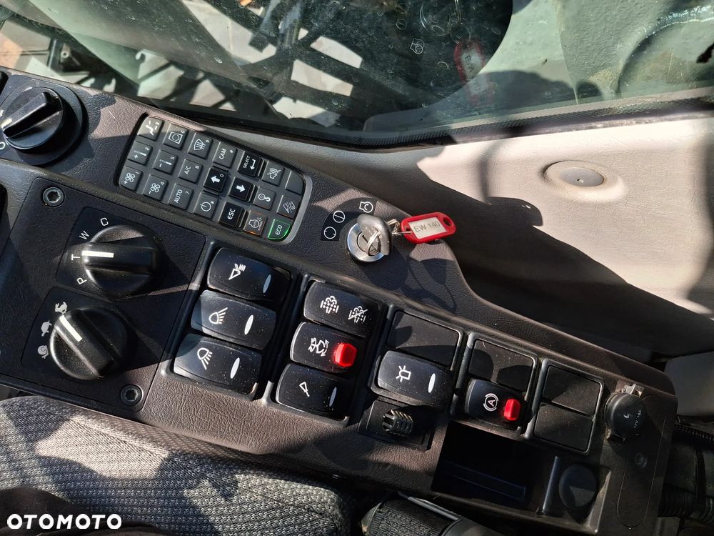 Volvo EW 140D Koparka Kołowa OilQuick Szybkozłącze Podwójne Koła 2015 Rok 2439 MTH Moc: 204 KM Dodatkowa Łyżka Pług Bardzo Dobry Stan Sprowadzona - 36