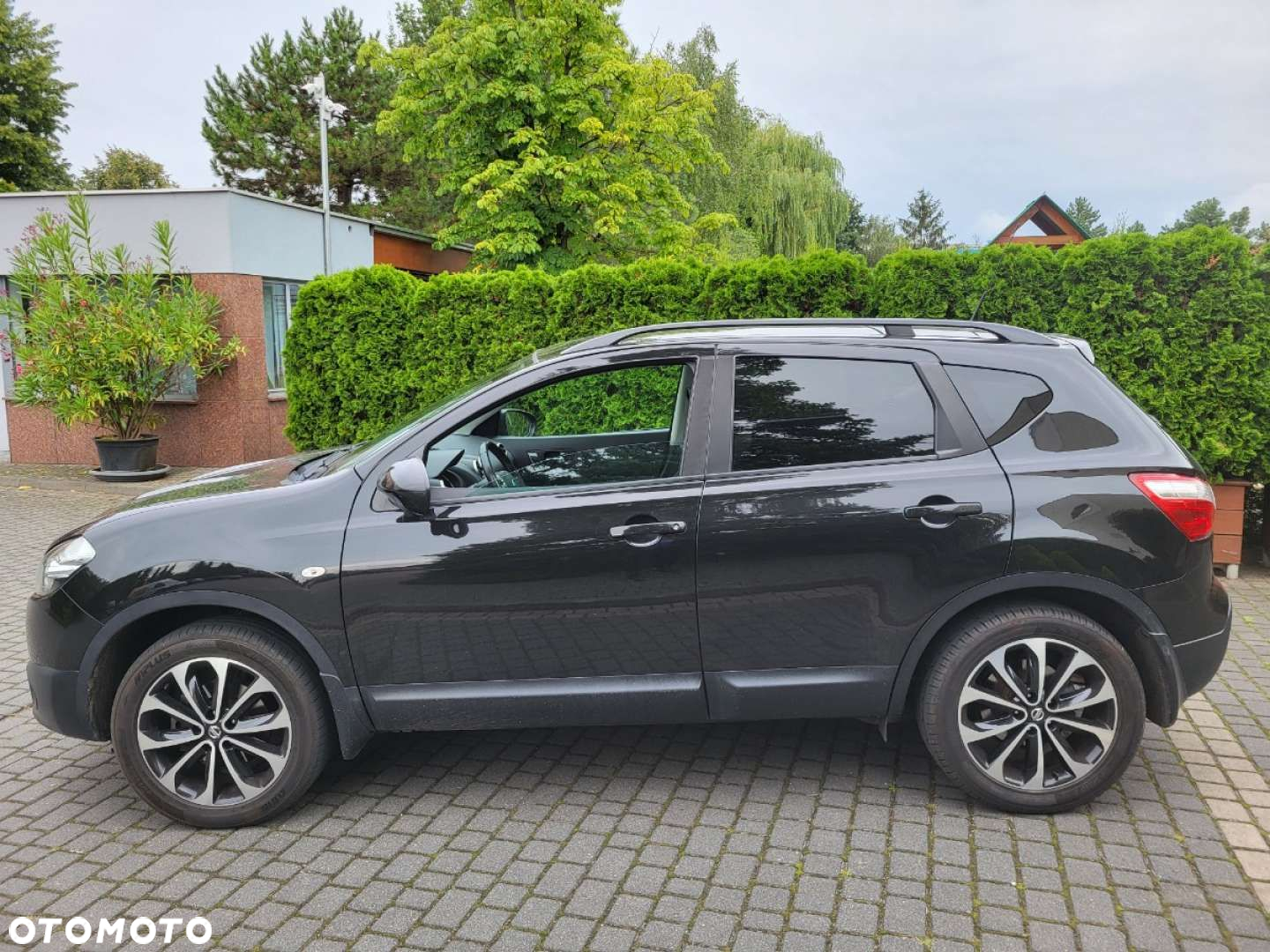 Nissan Qashqai - 2