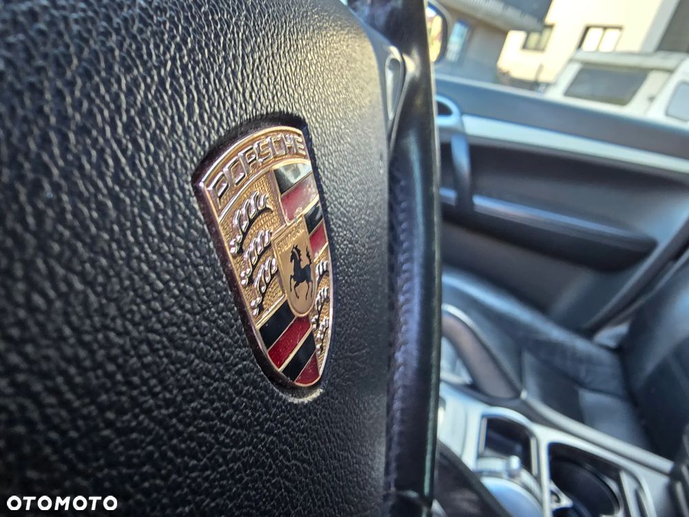 Porsche Cayenne Tiptronic S - 16