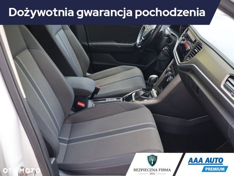 Volkswagen T-Roc - 10