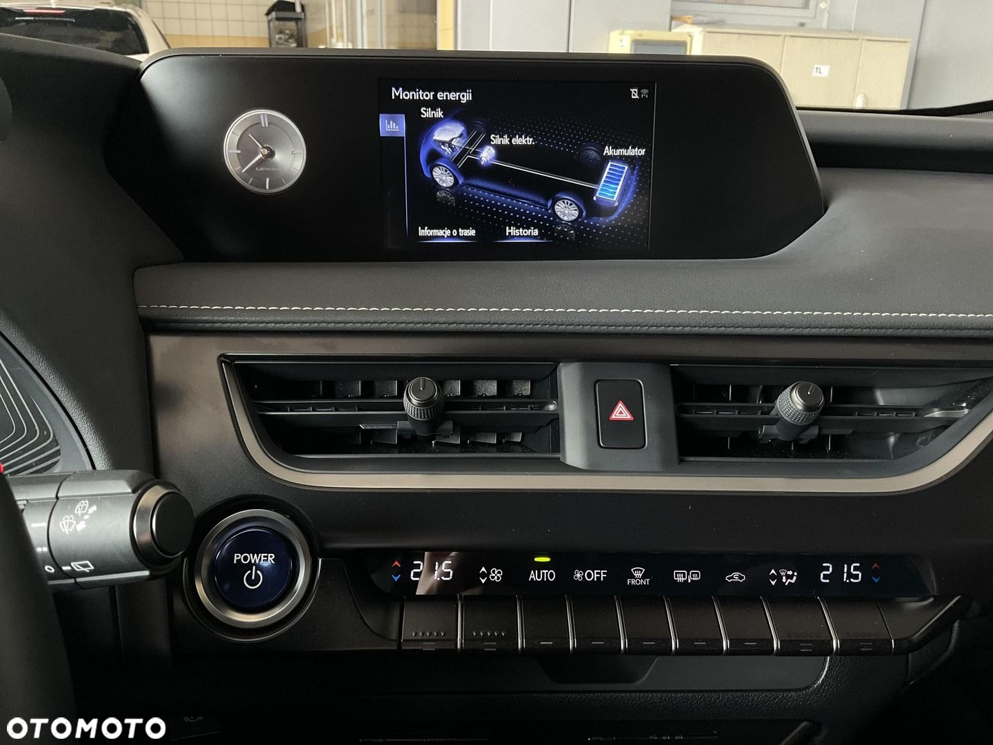 Lexus UX 250h GPF F Impression 2WD - 28