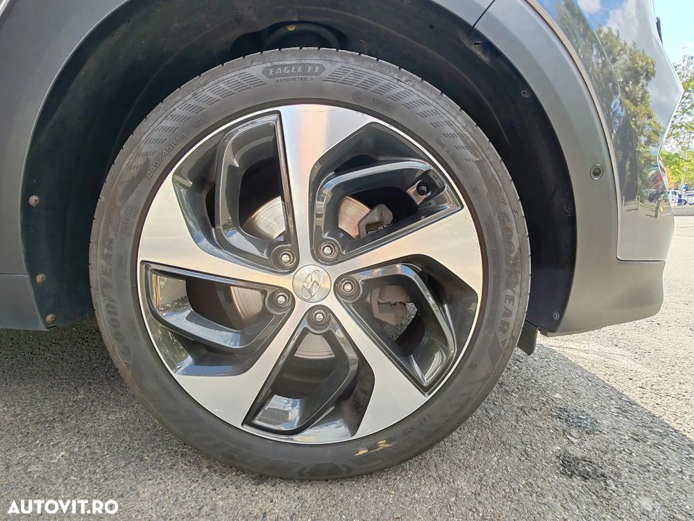 Hyundai Tucson 2.0 CRDI 4WD Automatik Premium - 21
