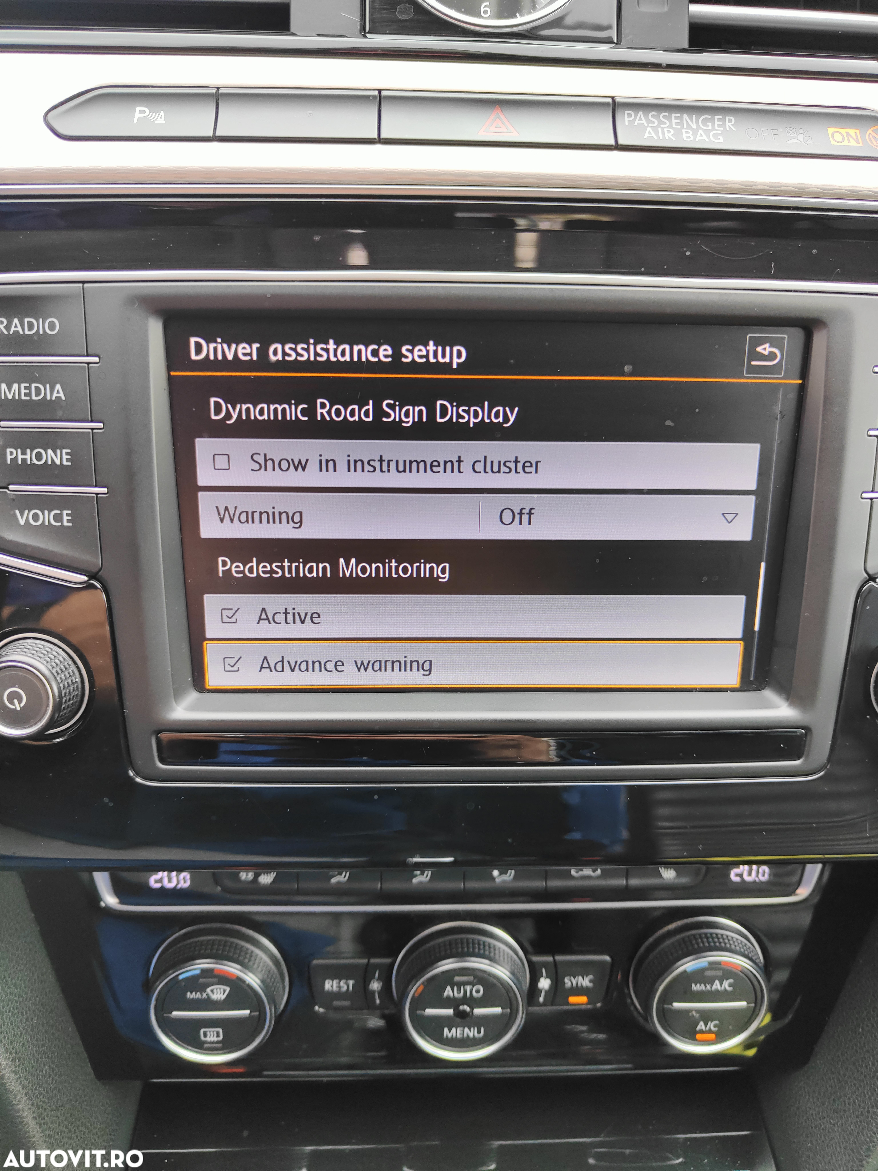 Volkswagen Passat Variant 2.0 TDI DSG Comfortline - 22