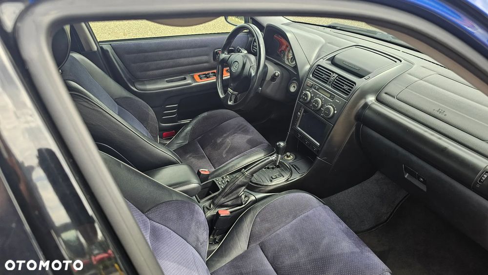 Lexus IS 200 Prestige - 13