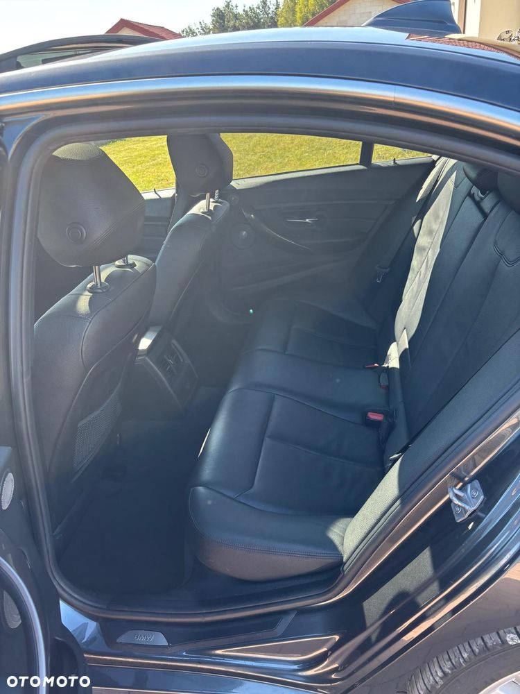 BMW Seria 3 320d Efficient Dynamic Edition Modern Line - 17