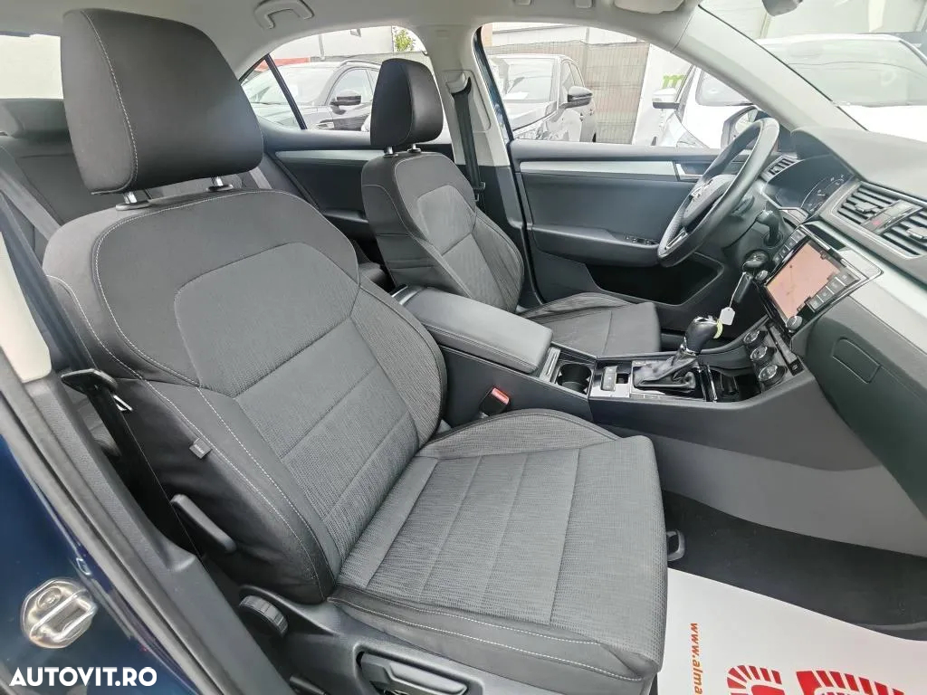 Skoda Superb 2.0 TDI DSG Ambition - 9