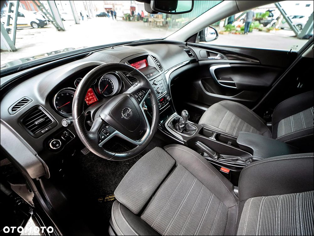 Opel Insignia - 16