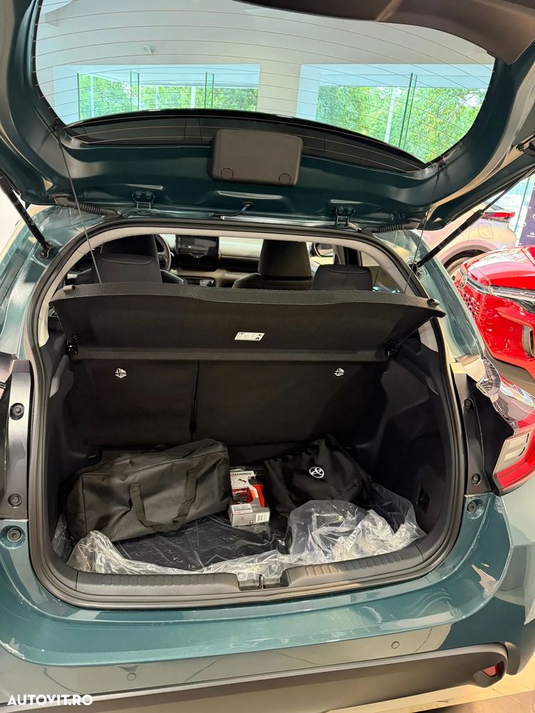 Toyota Yaris - 15