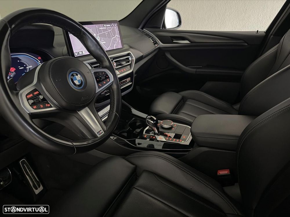 BMW X3 30 e xDrive Pack M — fotografia 4