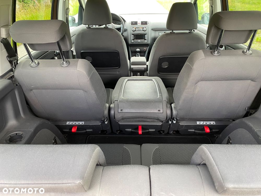Volkswagen Touran 1.6 TDI DPF BlueMotion Technology Highline - 11