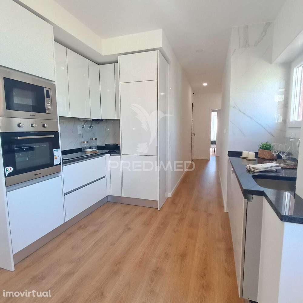 Apartamento T2  Benfica Remodelada com Arrecadaçao - Grande imagem: 2/8