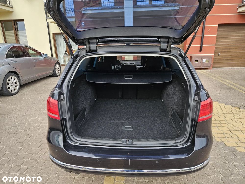 Volkswagen Passat 2.0 TDI Comfortline - 9
