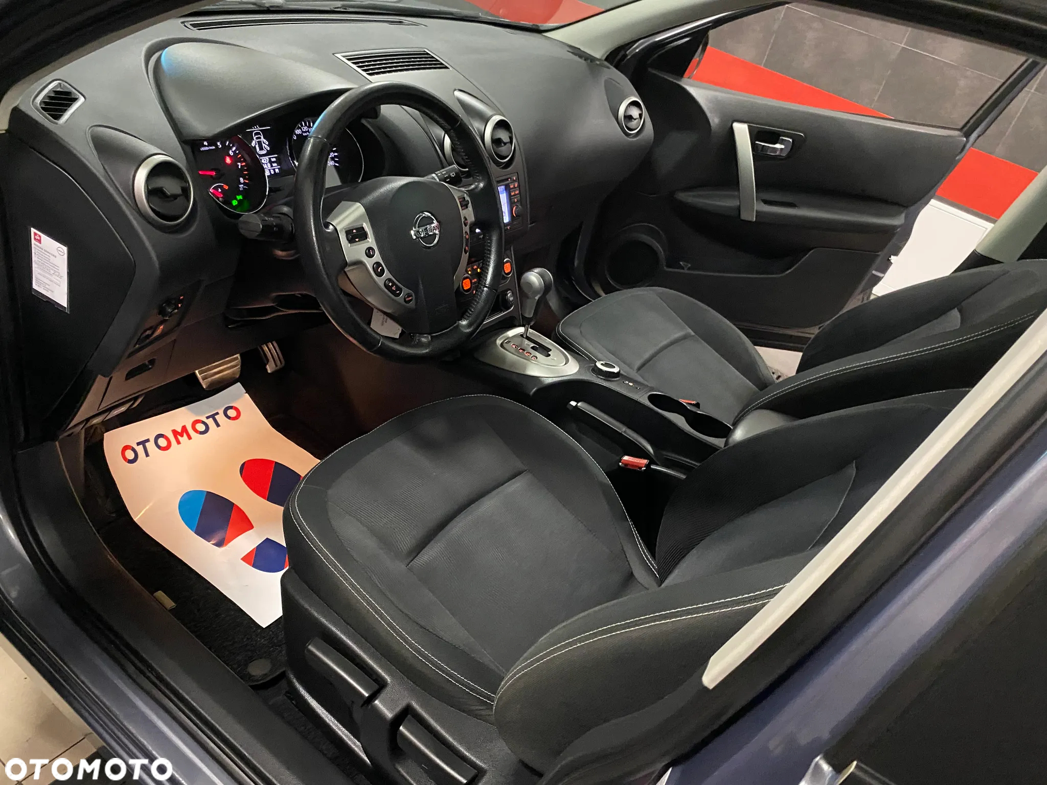 Nissan Qashqai 2.0 4 x 4 CVT tekna - 14