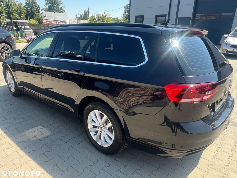 Volkswagen Passat 2.0 TDI SCR Business - 7