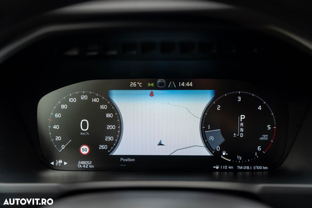 Volvo XC 90 D5 AWD Geartronic RDesign - 39