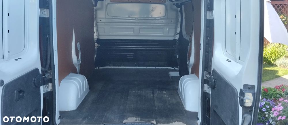 Renault Trafic - 10