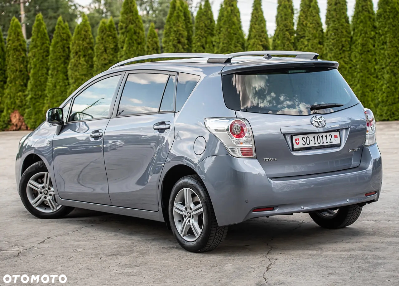 Toyota Verso 1.8 Premium MS - 9