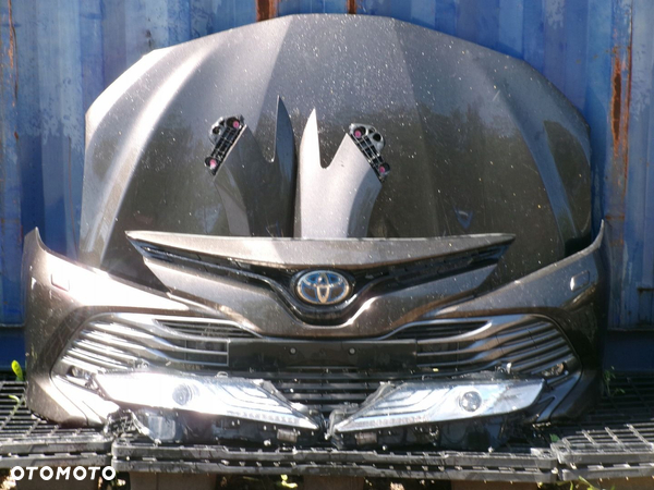 TOYOTA CAMRY 19-22 PRZÓD BLACHARSKI KOMPLET