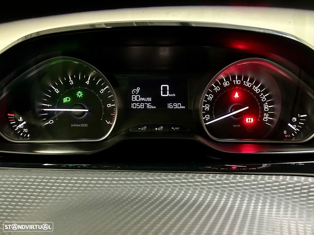 Peugeot 2008 1.2 PureTech Style - 9