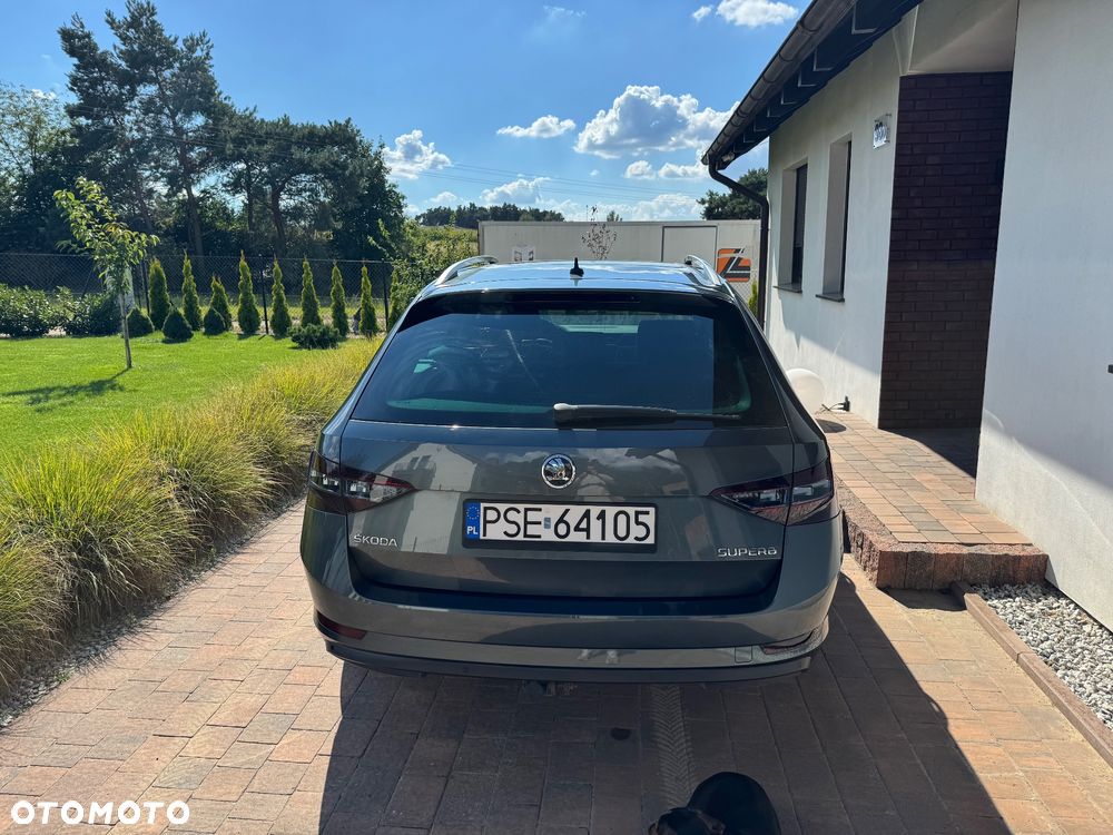 Skoda Superb 1.5 TSI ACT DSG Sportline - 5