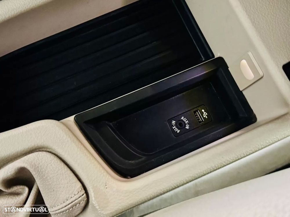 BMW 318 d Modern Line - 46