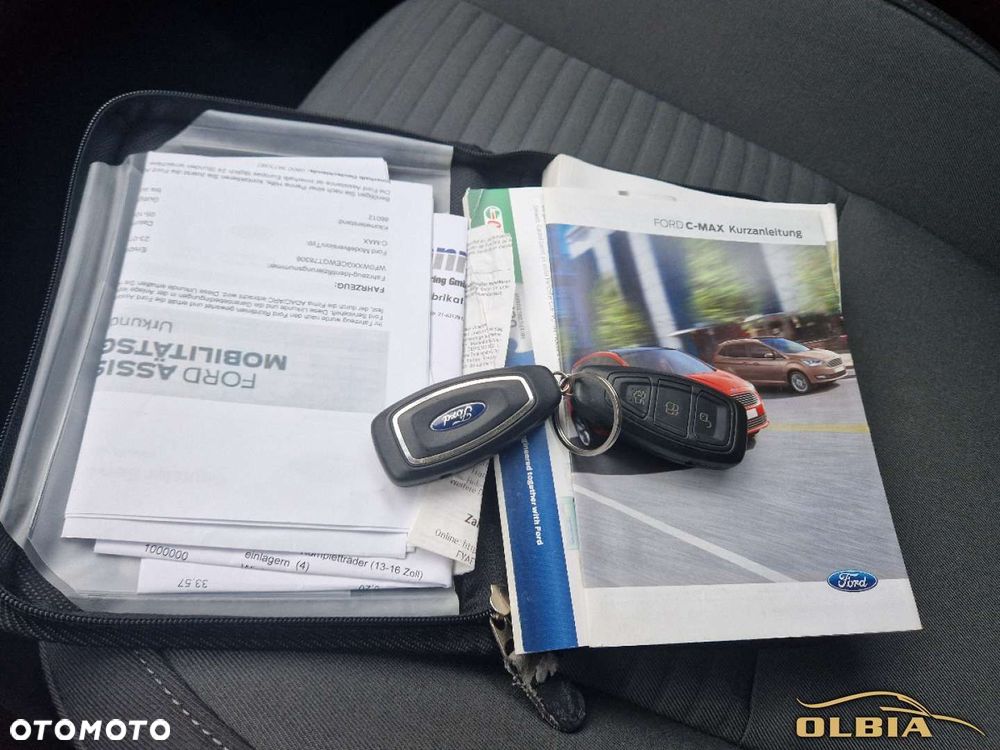 Ford Grand C-MAX - 35