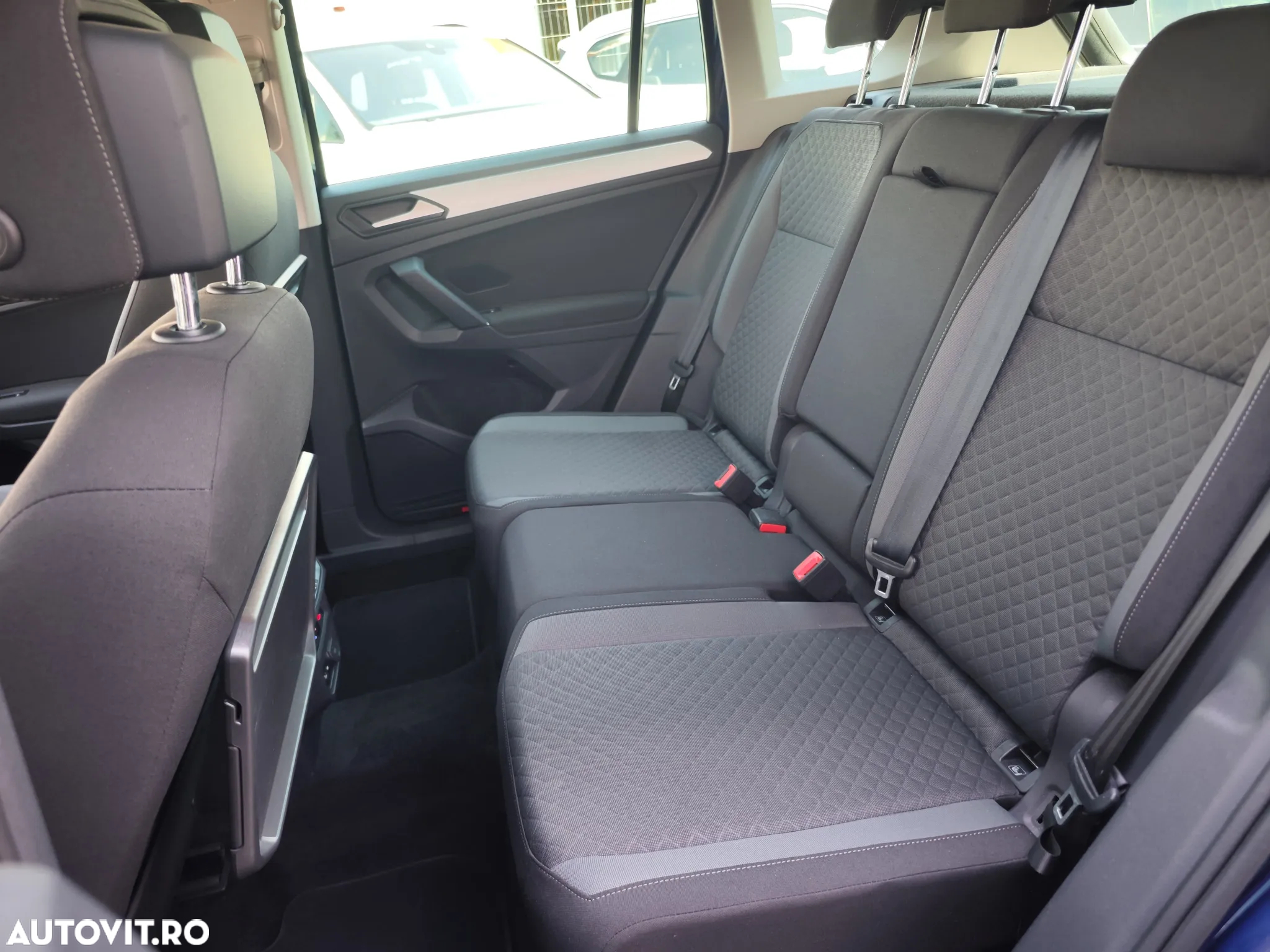 Volkswagen Tiguan 2.0 TDI DSG Base - 14
