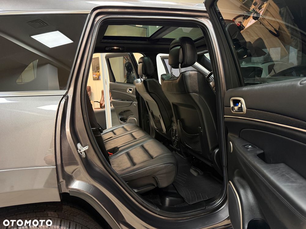 Jeep Grand Cherokee Gr 3.6 V6 Overland Summit - 29