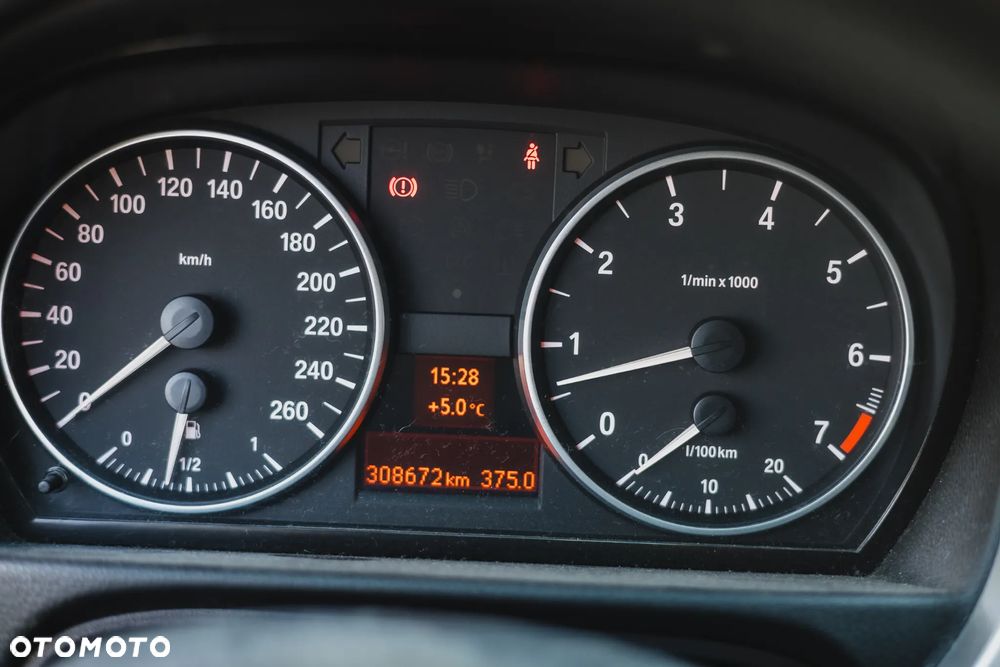 BMW Seria 3 - 7