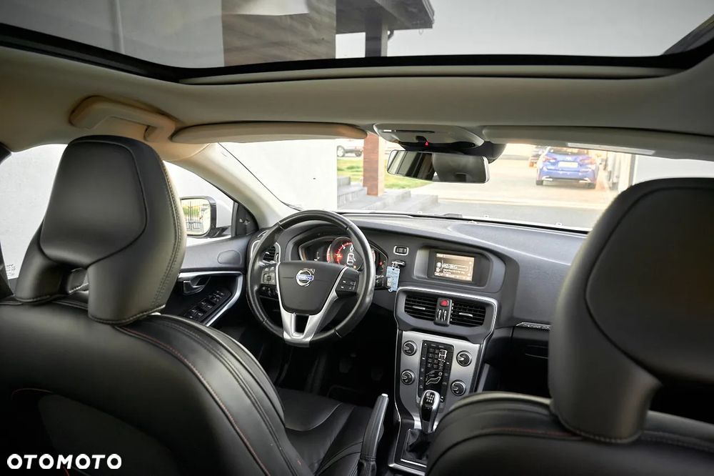 Volvo V40 Cross Country D2 Ocean Race - 3