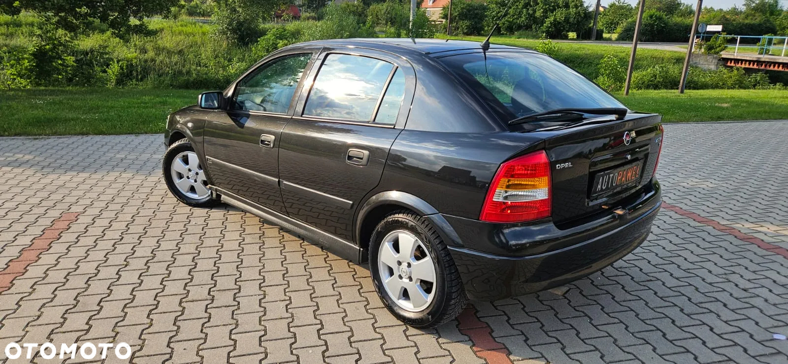 Opel Astra 1.6 Max - 11