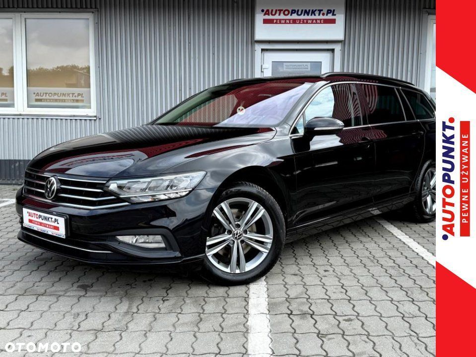 Volkswagen Passat - 1