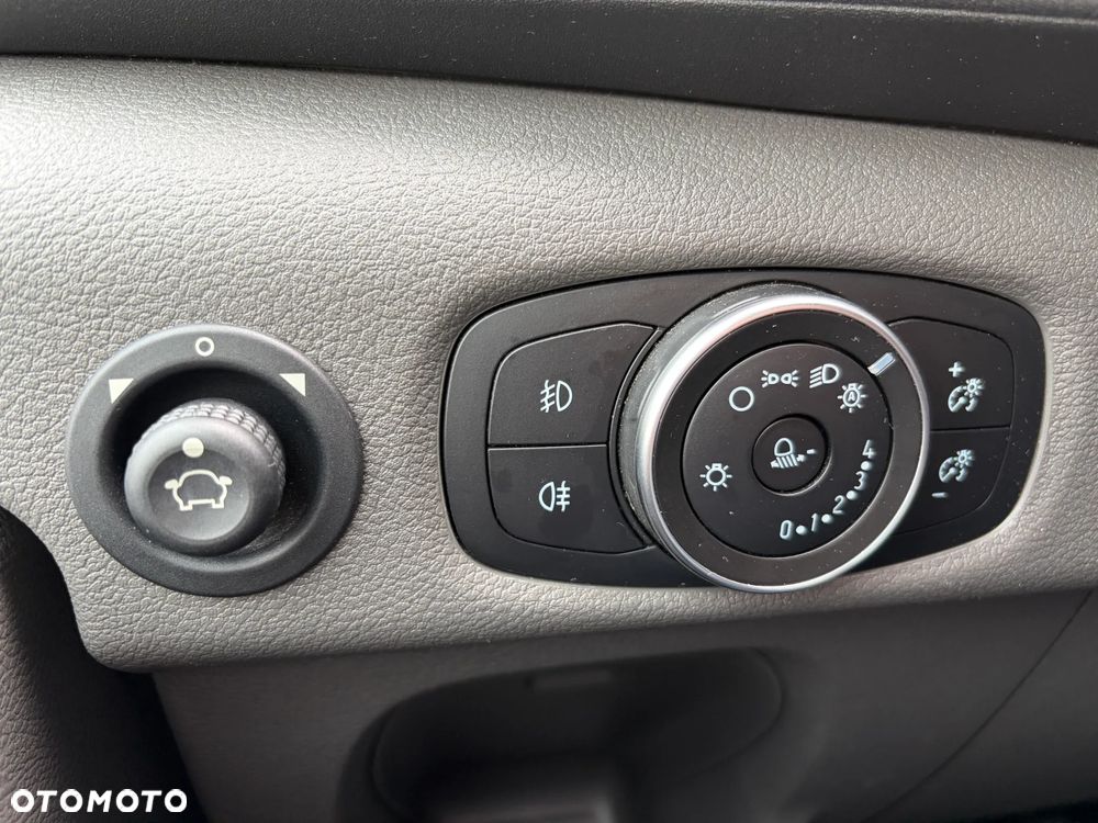 Ford Transit 350 - 21