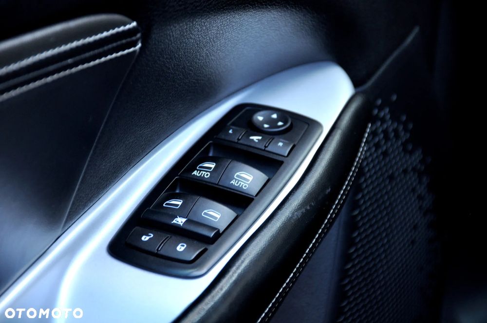 Fiat Freemont 2.0 Multijet Lounge AWD - 38