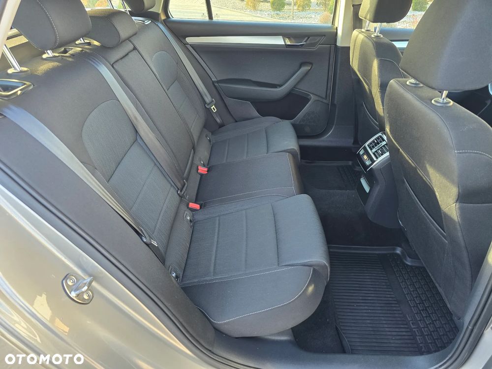 Skoda Superb 2.0 TDI Ambition - 20