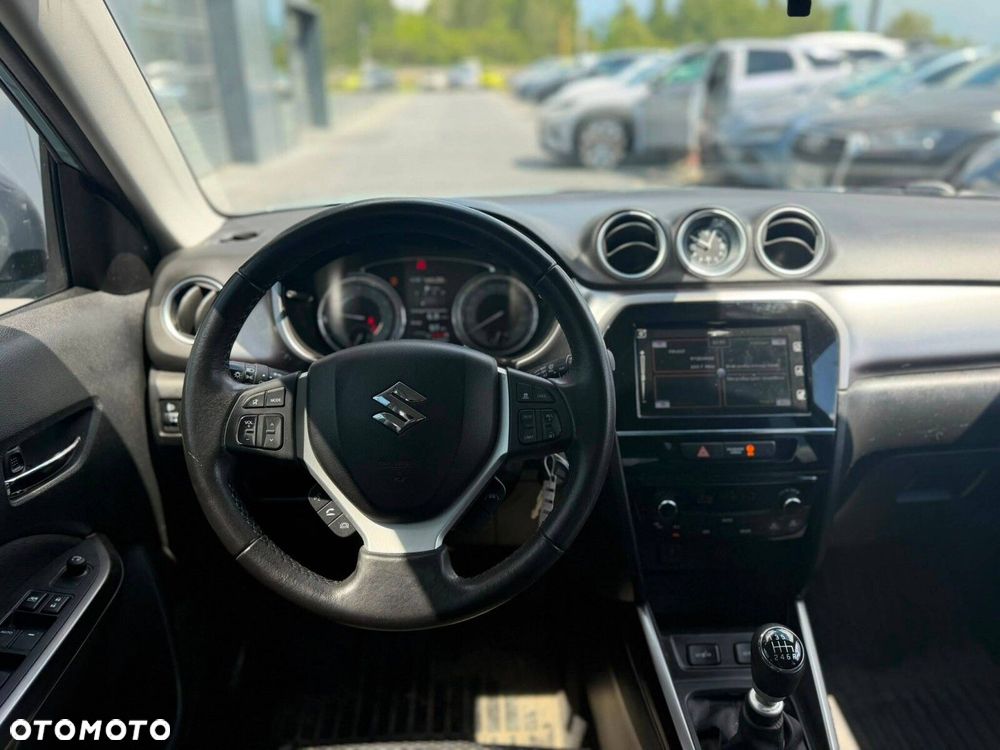 Suzuki Vitara 1.4 Boosterjet Premium 4WD - 3