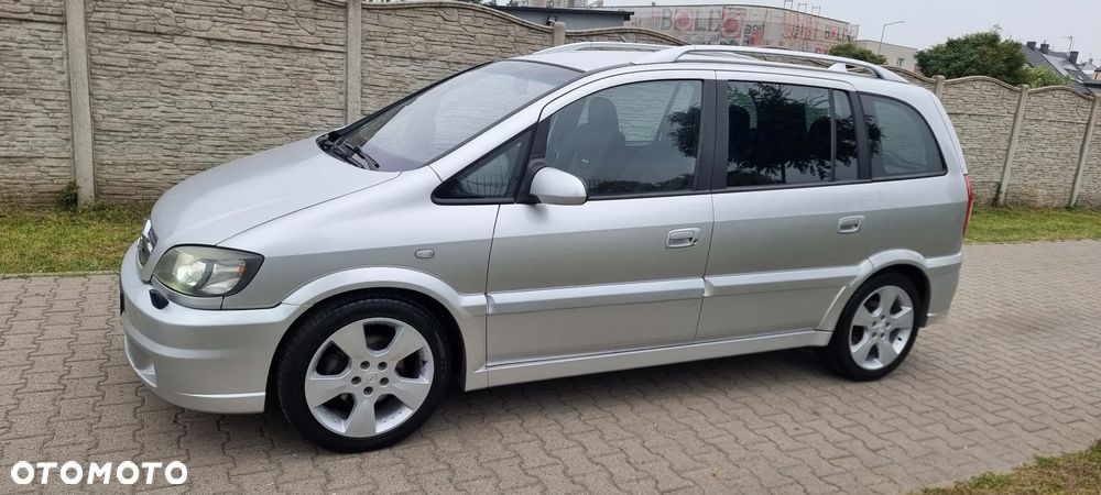 Opel Zafira 2.2 Elegance - 2
