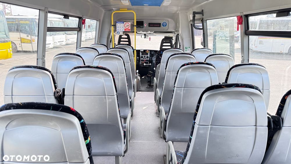 Irisbus Iveco / DURISOTTI / -28miejsc /euro5/ mała klima / winda / 114000 zł netto - 13