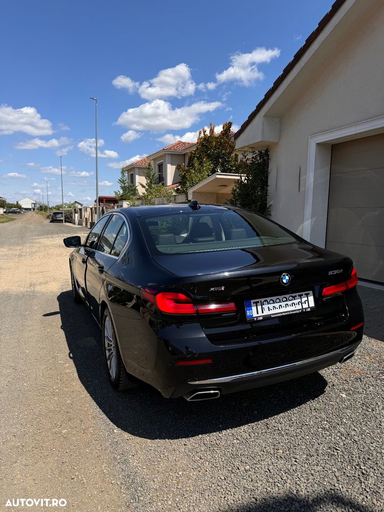 BMW Seria 5 530i xDrive AT MHEV - 4