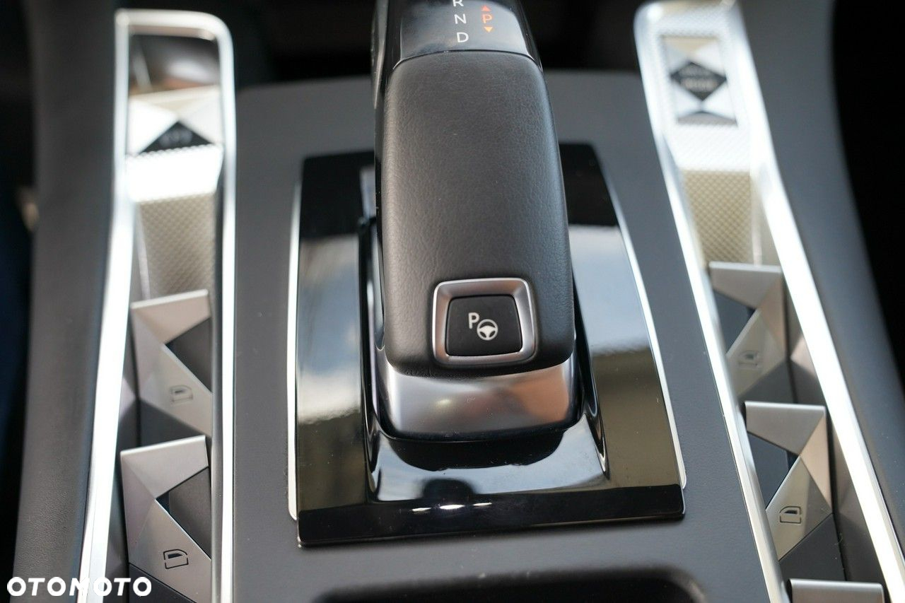 DS Automobiles DS 7 Crossback - 28