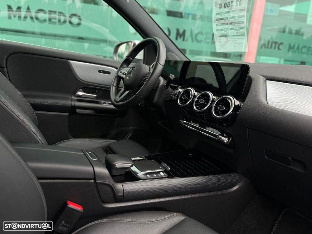 Mercedes-Benz GLA 180 d 8G-DCT Progressive - 10